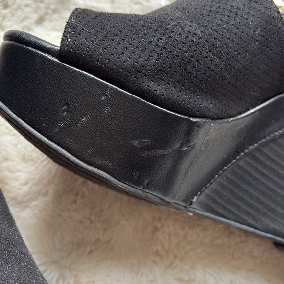 GUESS Black Peep Toe Wedge Heels –Chic Comfort with a Bold Edge Size 5.5 - Picture 7 of 12